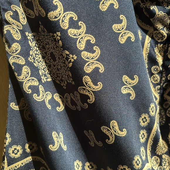 Missguided bandanna, print dress ￼ - Picture 5 of 10